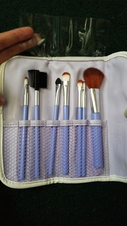 Make up brush pack