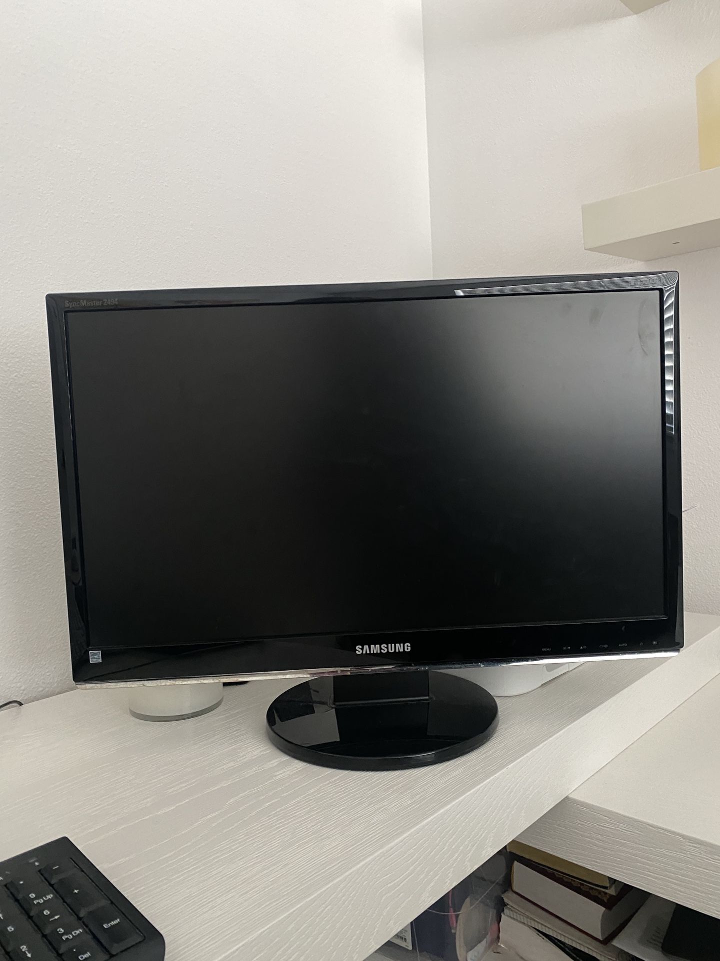 computer monitor