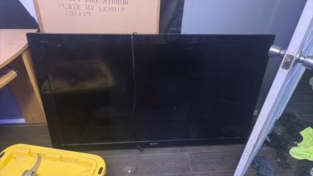 48 inch non smart t.v -30 drift rc car 15