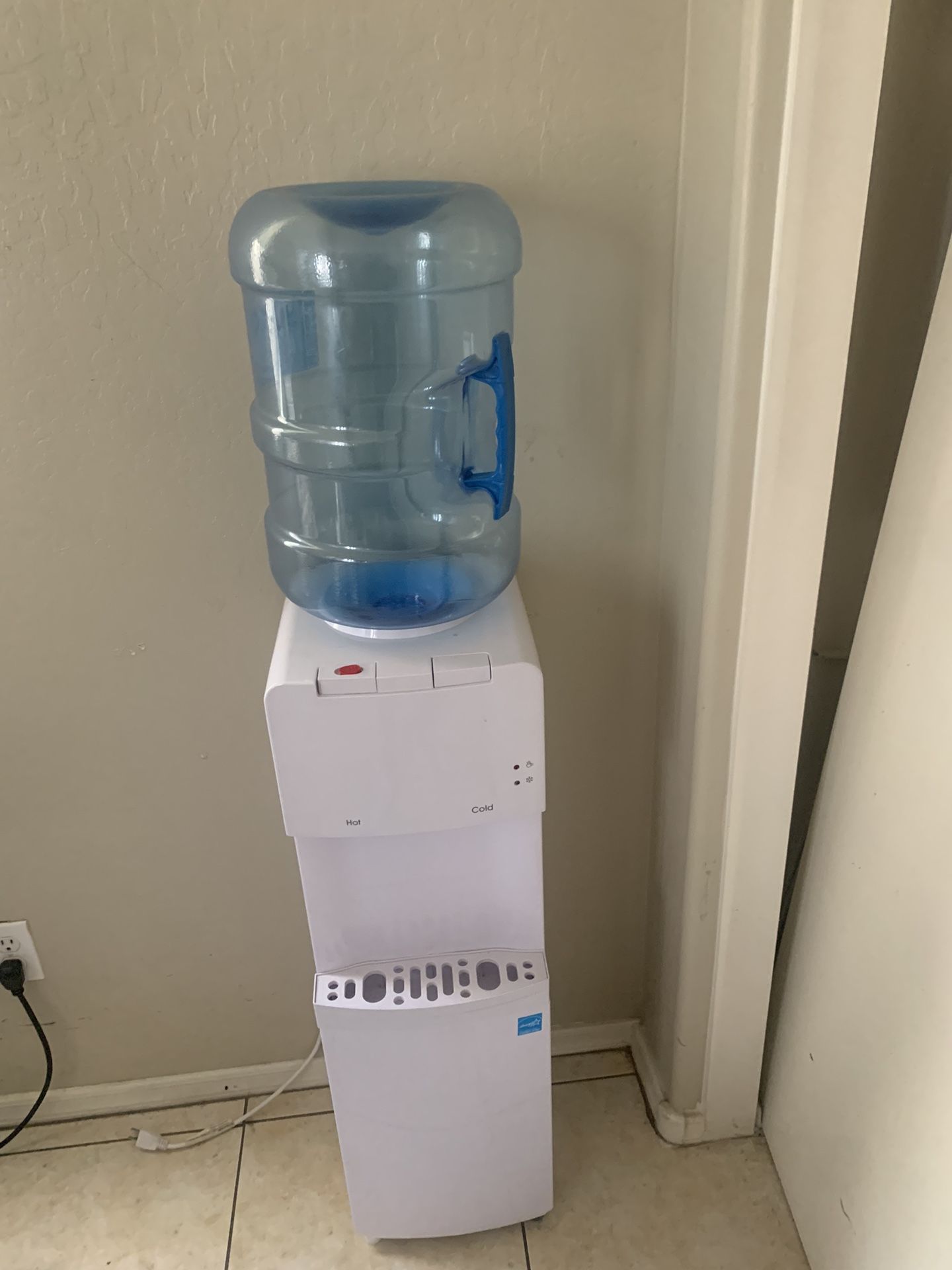 Water Dispenser