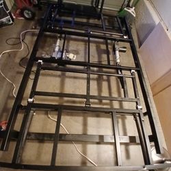 ADJUSTABLE METAL BED FRAME WITH HYDRAULIC HEAD AND FEET LIFTS WITH REMOTE 