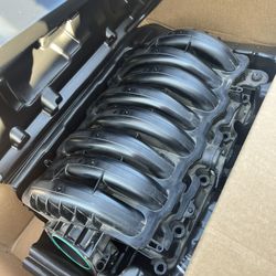 2018 L83 5.3 V8 Silverado Oem Throttle Body And Intake Manifold 