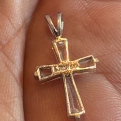 14k Solid White Gold Cross Pendant With Genuine Crystals 