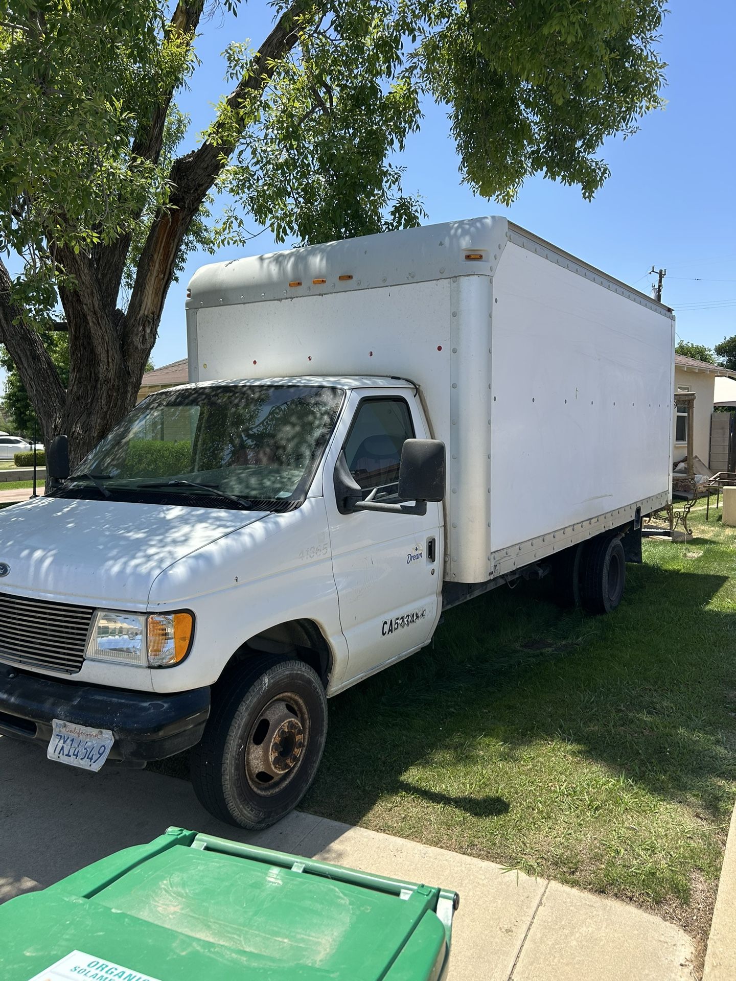2000 Ford E-350