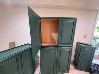Upper kitchen cabinets