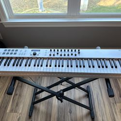 Arturia Keyboard/MIDI controller 88 Essential 