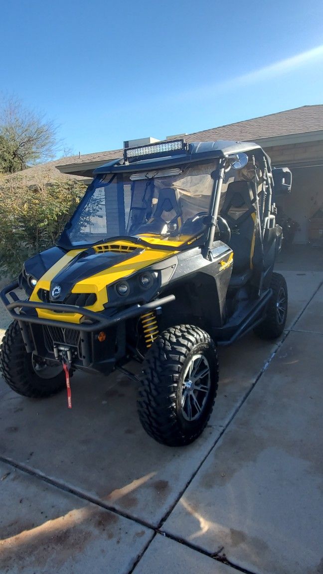 2012 Can AM Commander