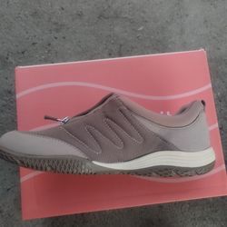 Easy Spirit comfort out of a box