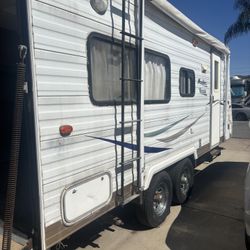 2003 Wander Toy Hauler