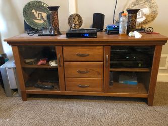 Entertainment center