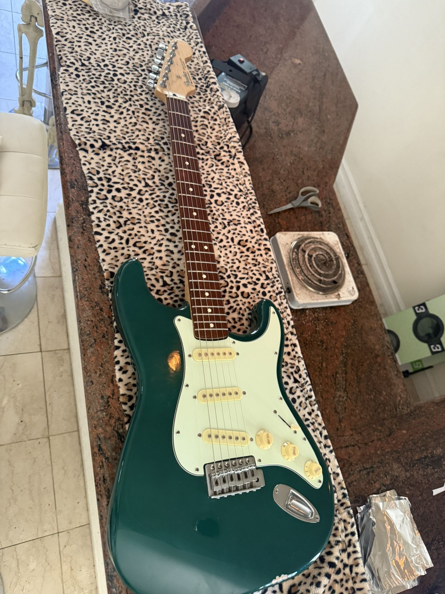 MIM FENDER STRAT
