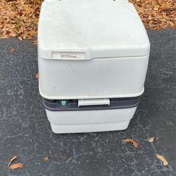 Portable Toilet 