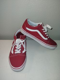 Vans Red Old Skool Classic  Women's Shoes Size 7 (WORN ONCE) EUC