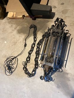 Pendant light