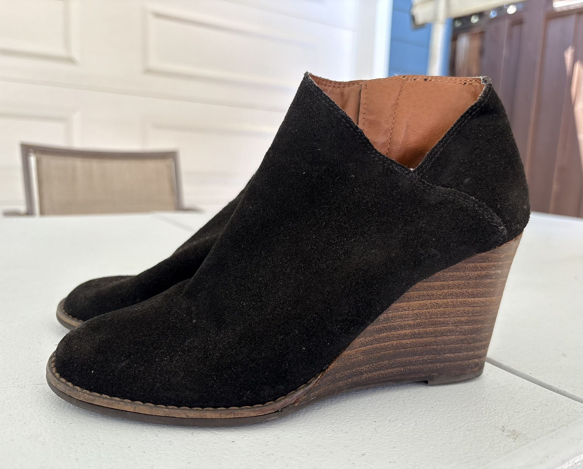 Lucky Brand Women’s Black Suede Ankle Boots Size 7.5
