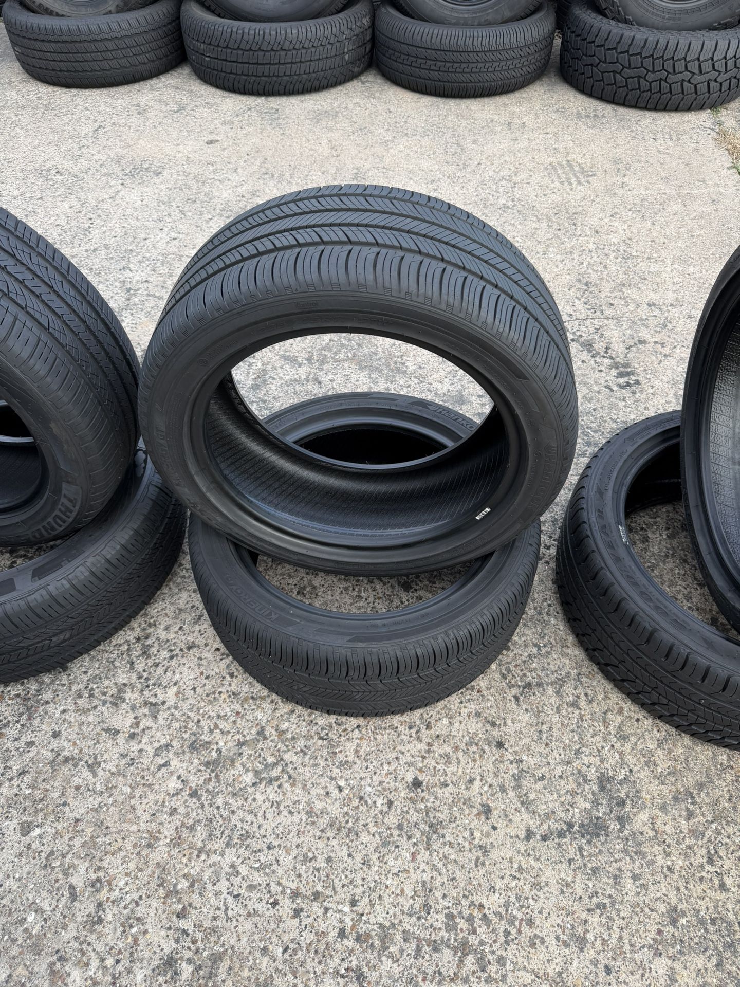 2 Llantas 225/45/17 Dela Hankook 95% De Vida