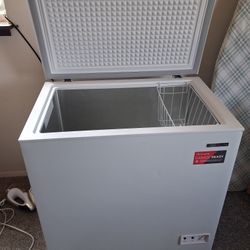 Mini freezer
