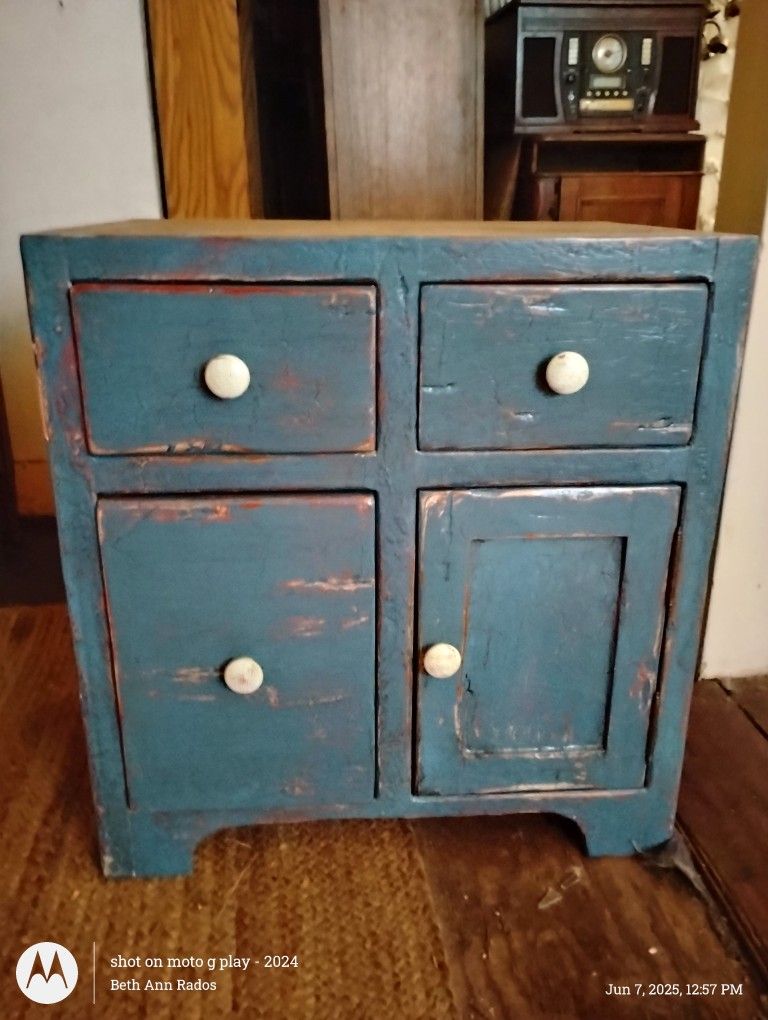 Country Cupboard W Drawers. Heavy