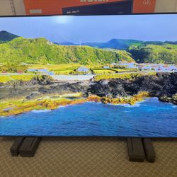 85 Tv Samsung Smart 4K Hdtv Free Delivery Small Blemish Left Corner Of Screen Barely Noticeable $55 Down On  Financing