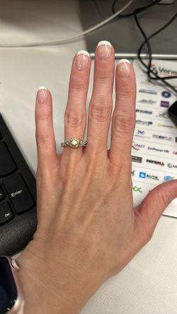 Wedding / Engagement Ring