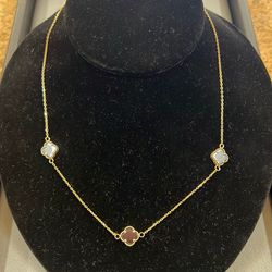 Women’s 14K Yellow Gold Necklace Chain With Clover Design 18 inches Long