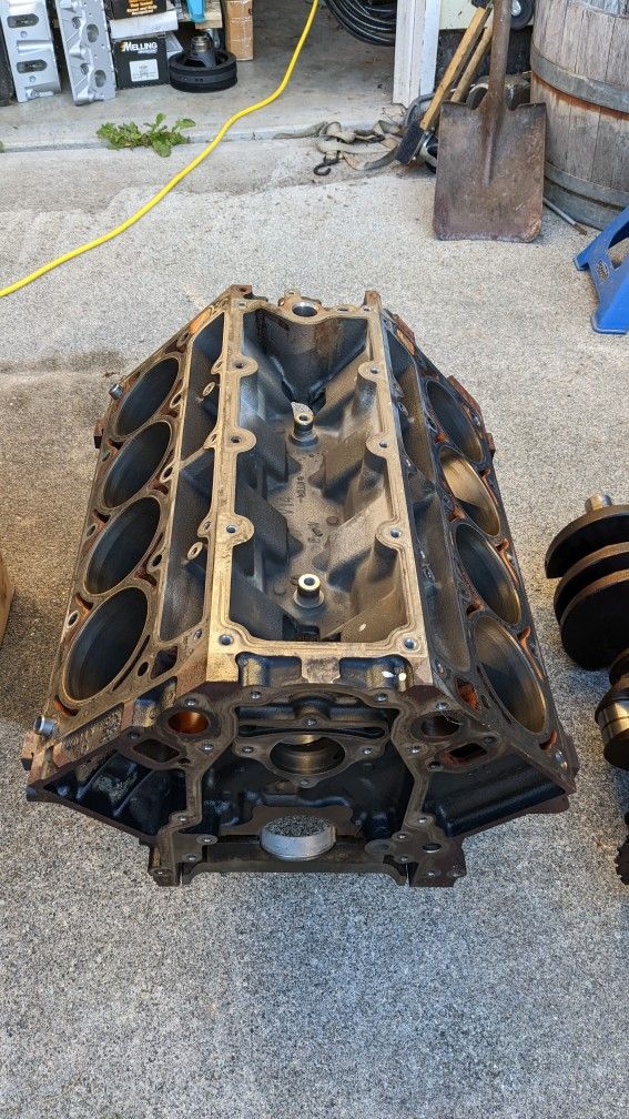 Gen 3 LQ4 6.0L Iron Short Block, disassembled for Sale in Bellevue, WA