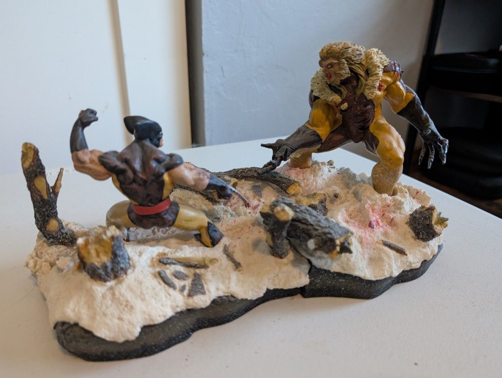 Wolverine + Sabertooth Collectible Statues