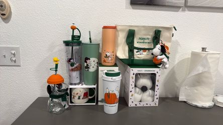 Starbucks Snoopy Set