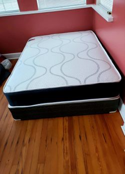NEW FULL-SIZE MATTRESS AND BOX SPRING - 2PC