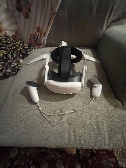 Meta Quest 3 VR Headset