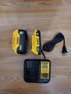 Dewalt Battery 5ah, 2ah and charger