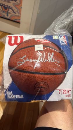 Signed Basketball Memorabilia