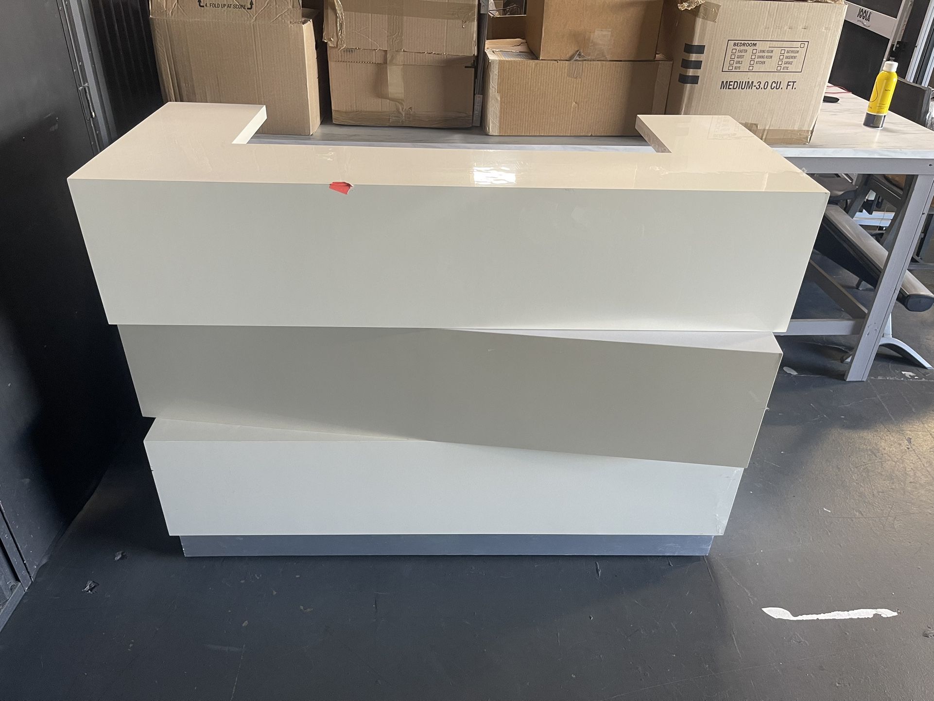 Desk/Front Desk/ Receptionist Desk