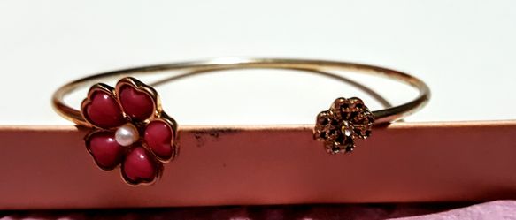 Pink Flower /Gold Bracelet