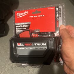 Milwaukee M-18 Red Lithium High Output HD 12.0