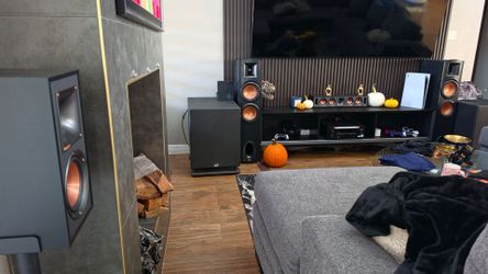 Klipsch and SVS home theatre surround sound MASSIVE BASS