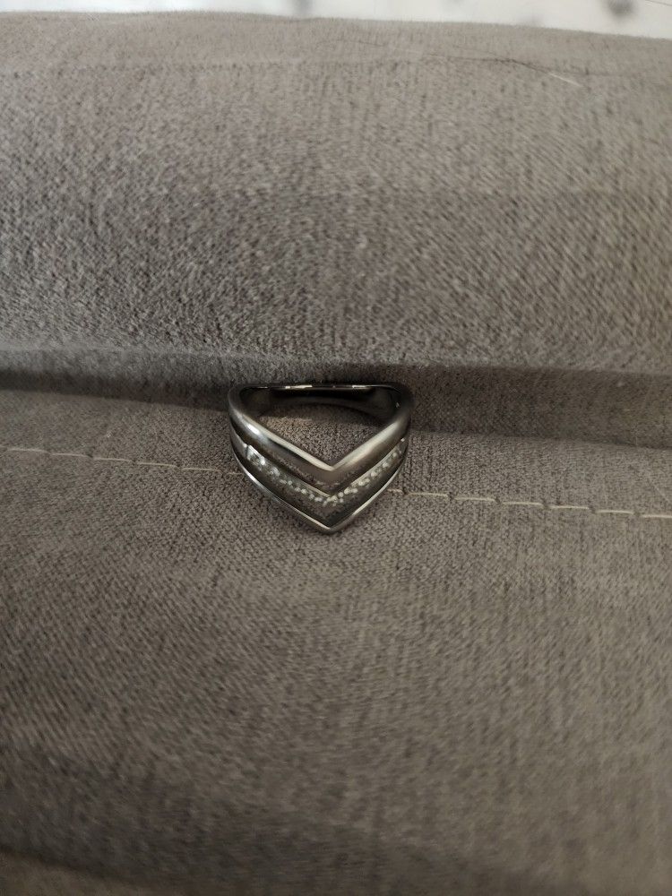 WOMENS STERLING SILVER RING