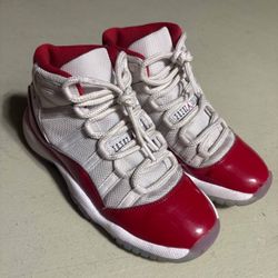 Jordan 11 Cherry Size 5.5Y