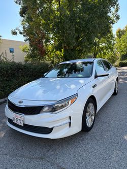 2018 KIA Optima