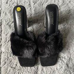 Cape Robbin Black Softy Fur High Heels, Size 10