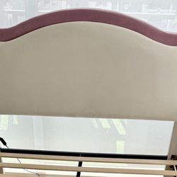 NEW Full Size Bed (white and pink)