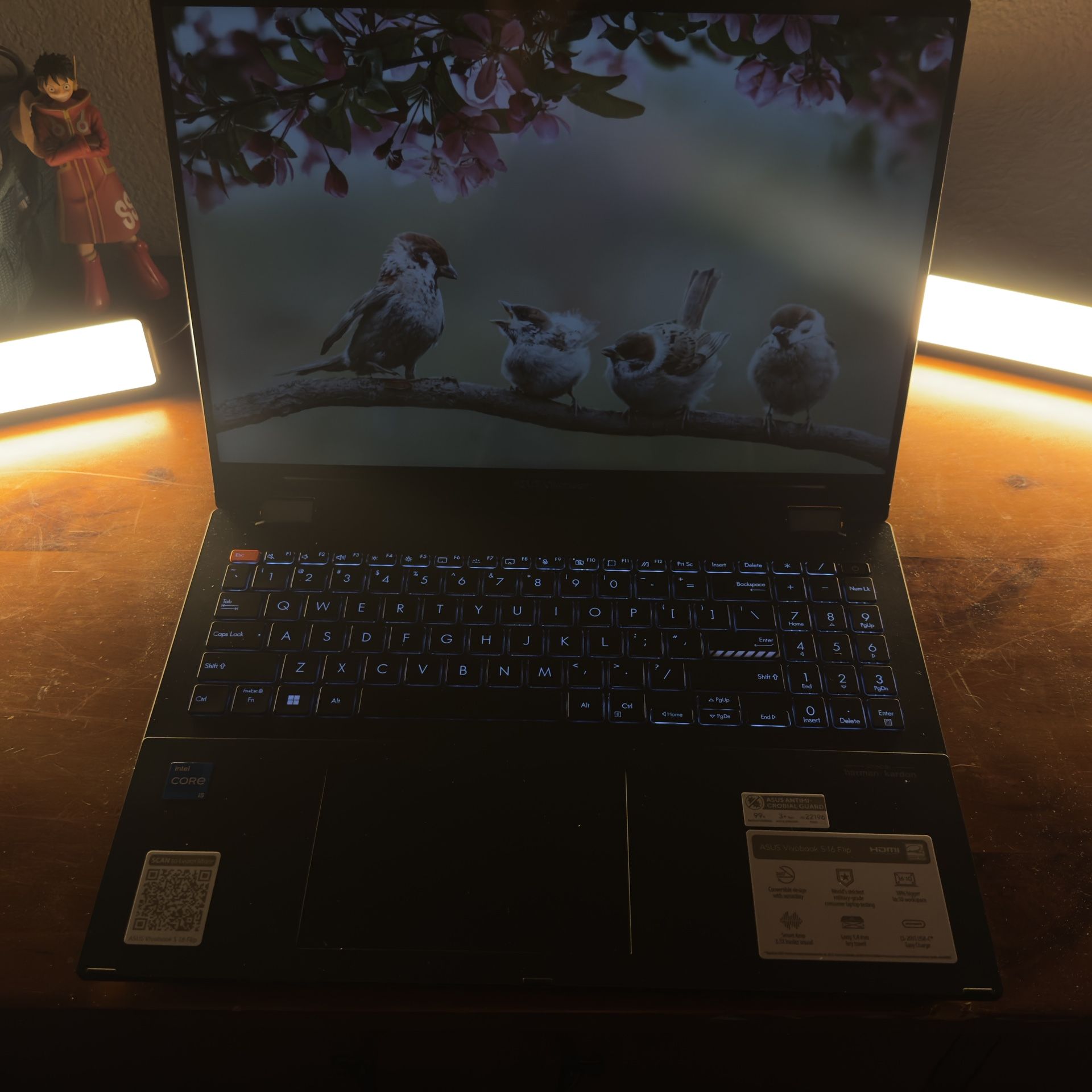 TOUCH SCREEN FOLDABLE ASUS LAPTOP