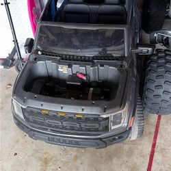 Ford Raptor Kids Power Car