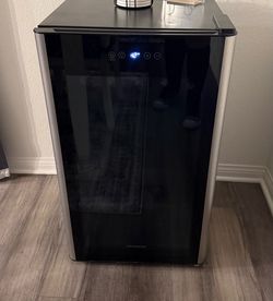 Mini Wine Fridge