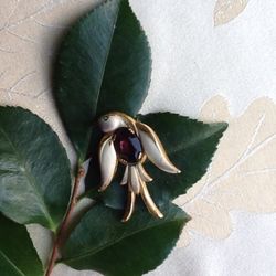 Vintage "Coro" love bird