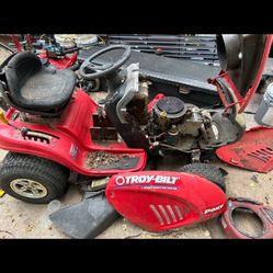 I FIX MOWERS WEED EATERS BLOWERS ALL OF IT