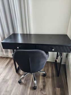 Modern Black Fluted Desk & Tufted Rolling Chair Set – Built-in USB-C Power Hub