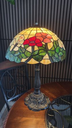 Vintage Tiffany Style Lamp (Stained Glass)