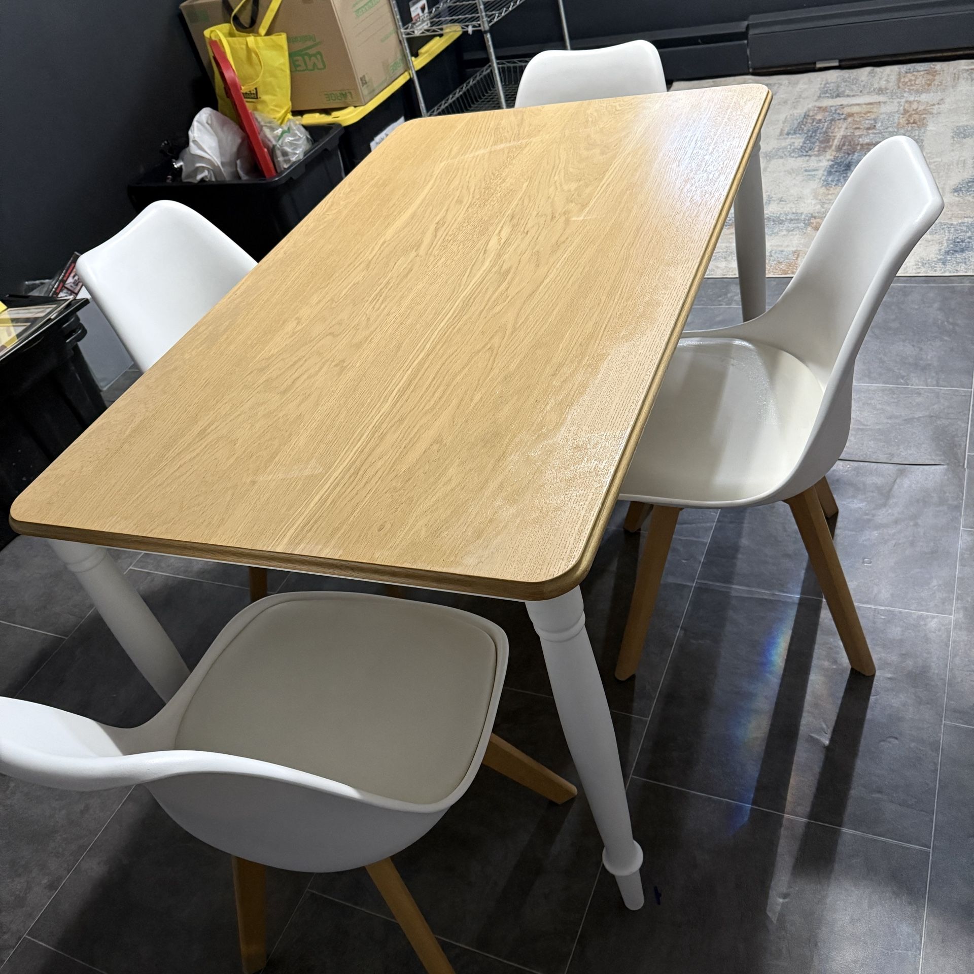 EXCELLENT CONDITION IKEA Table And Chairs Set