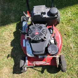 Toro commercial lawn mower with self propelled 